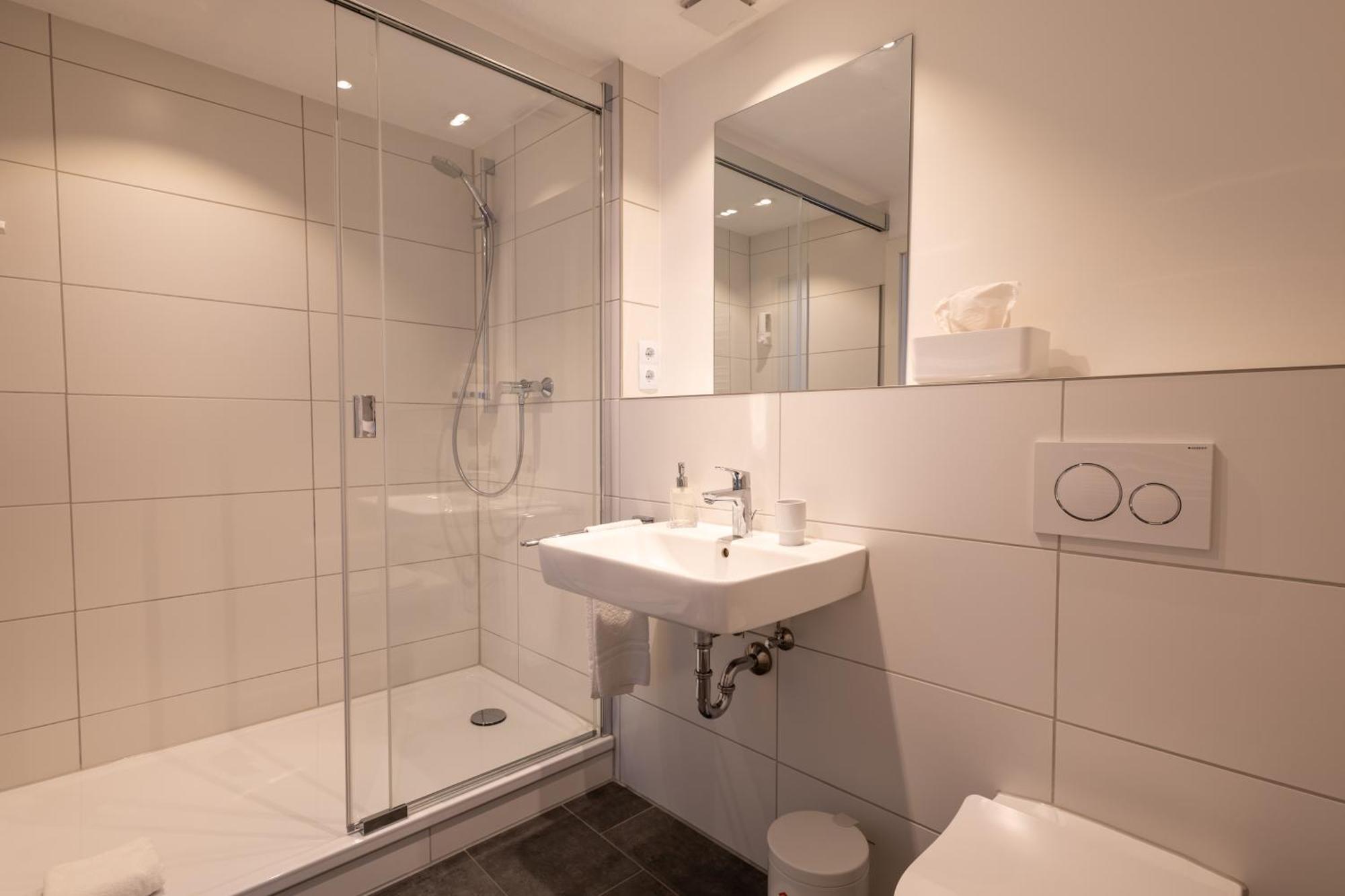 Hotel Fischerhaus Дюселдорф Екстериор снимка