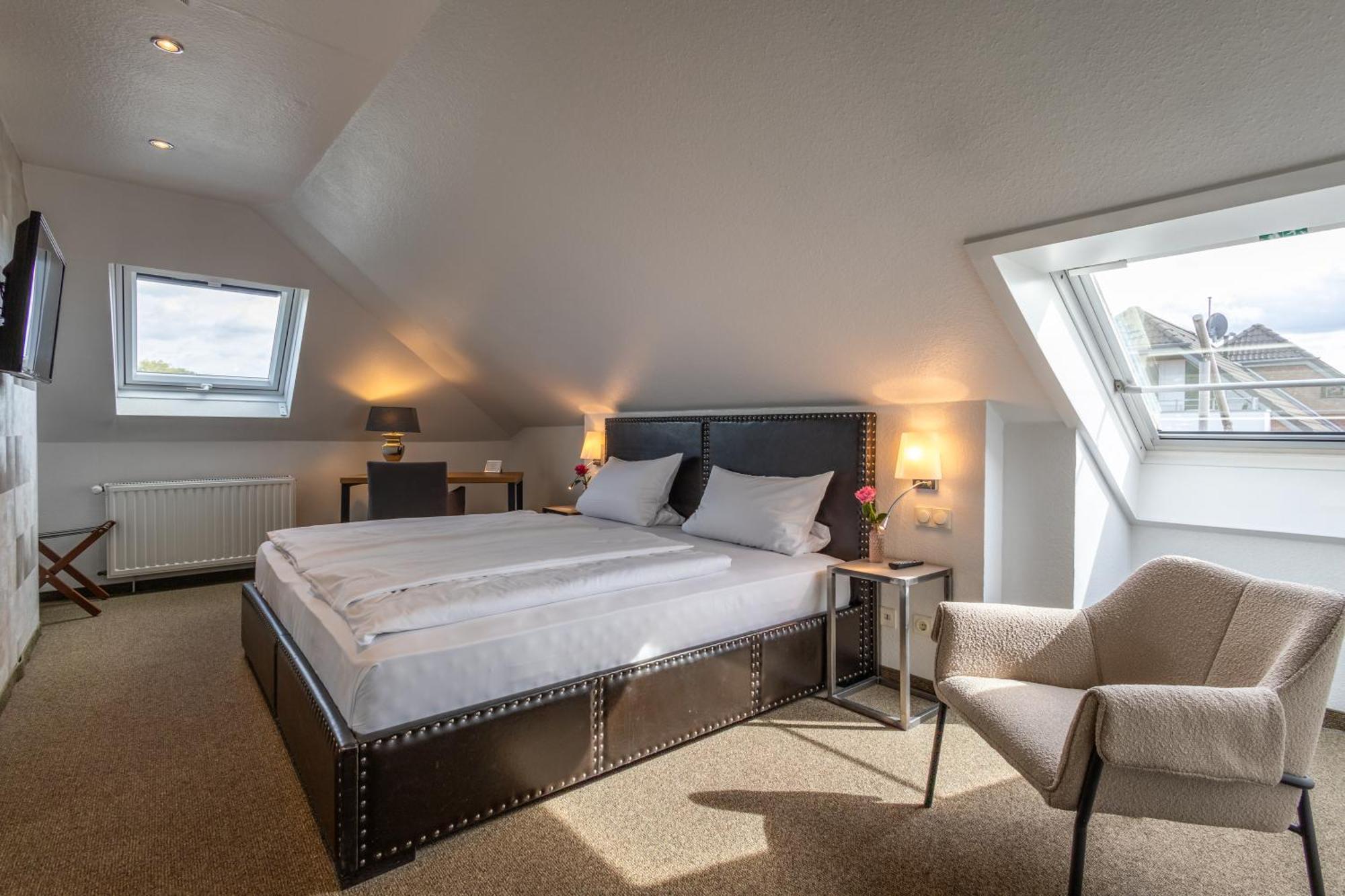Hotel Fischerhaus Дюселдорф Екстериор снимка